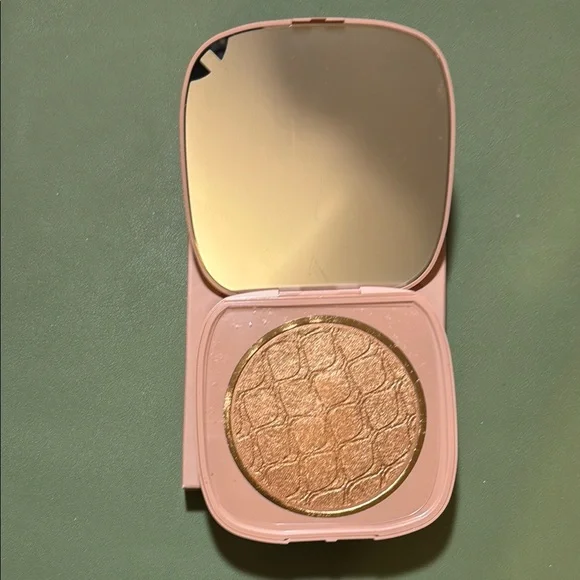 SOL BODY Shimmering Body Powder bundle - Golden & Bronze - Picture 5 of 11